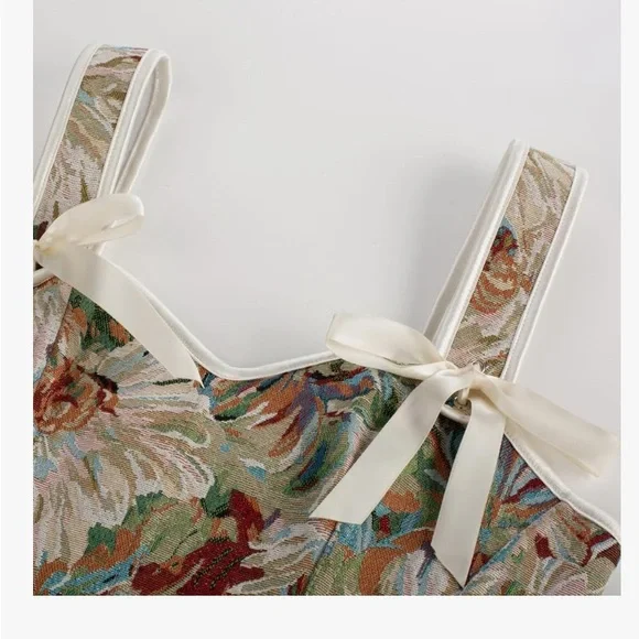Floral Tapestry Crop Top with Ribbon Details - Picture 2 of 6